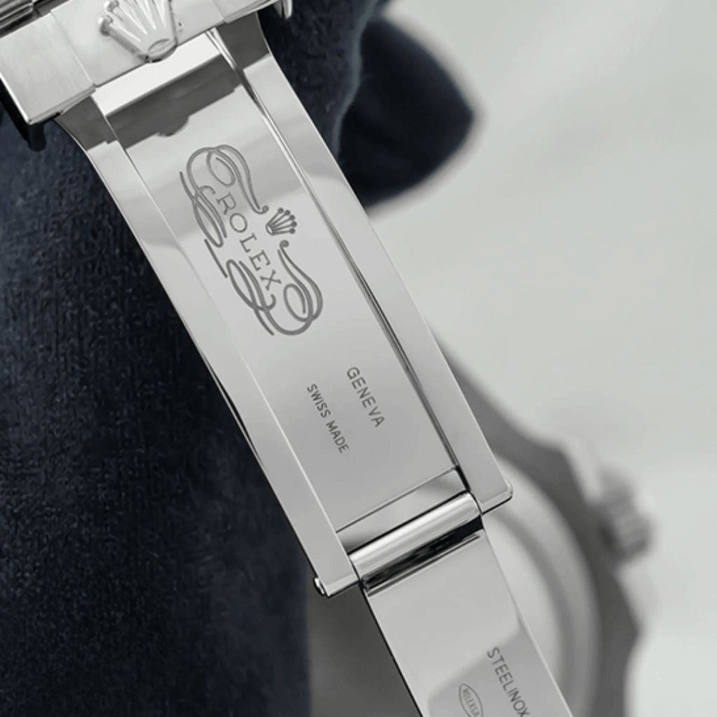 Rolex Submariner 126610LV “Kermit”